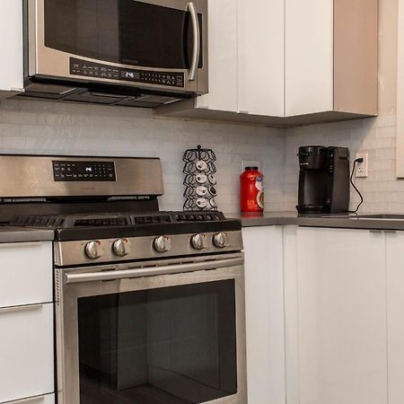 The Double Play - 1 Min Walk To Wrigley! Spacious 2Br - Perfect For Cubs Fans! Chicago Exteriör bild