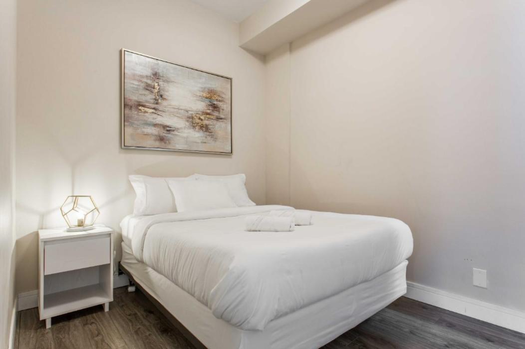 The Double Play - 1 Min Walk To Wrigley! Spacious 2Br - Perfect For Cubs Fans! Chicago Exteriör bild