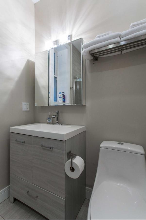 The Double Play - 1 Min Walk To Wrigley! Spacious 2Br - Perfect For Cubs Fans! Chicago Exteriör bild