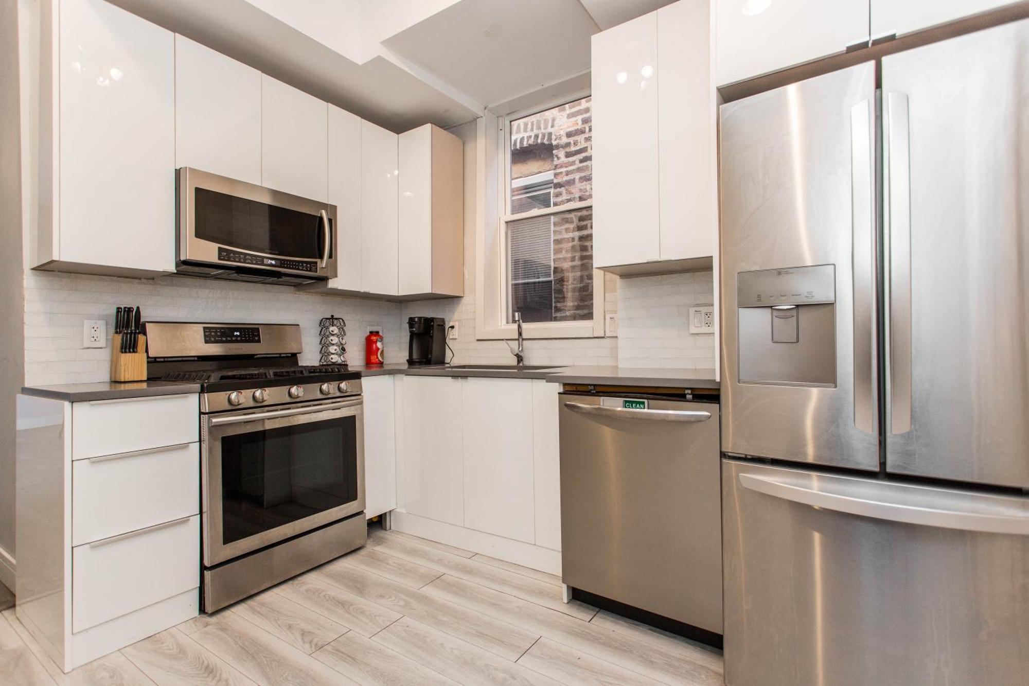 The Double Play - 1 Min Walk To Wrigley! Spacious 2Br - Perfect For Cubs Fans! Chicago Exteriör bild