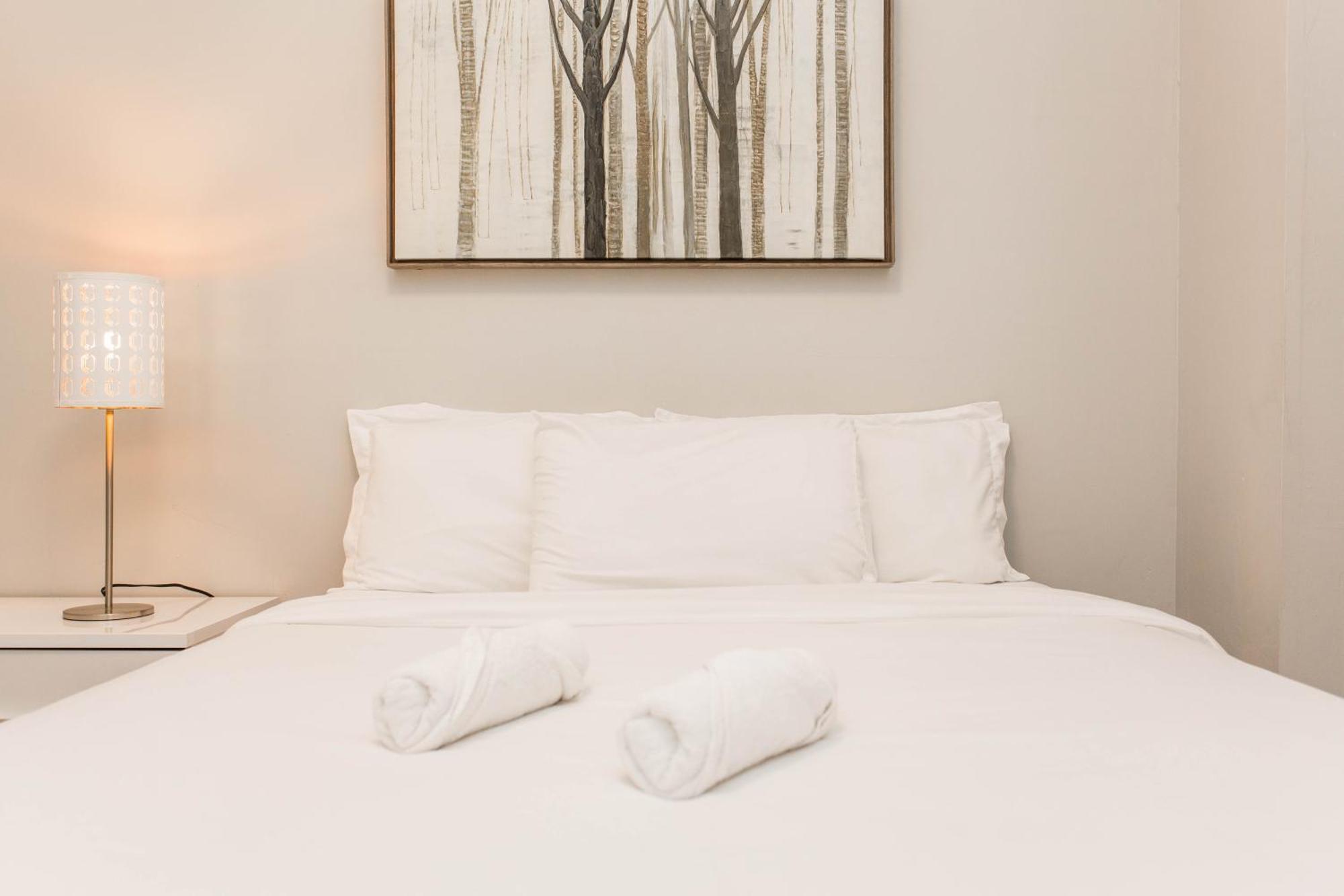 The Double Play - 1 Min Walk To Wrigley! Spacious 2Br - Perfect For Cubs Fans! Chicago Exteriör bild